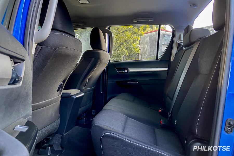 2021 Toyota Hilux G rear seats