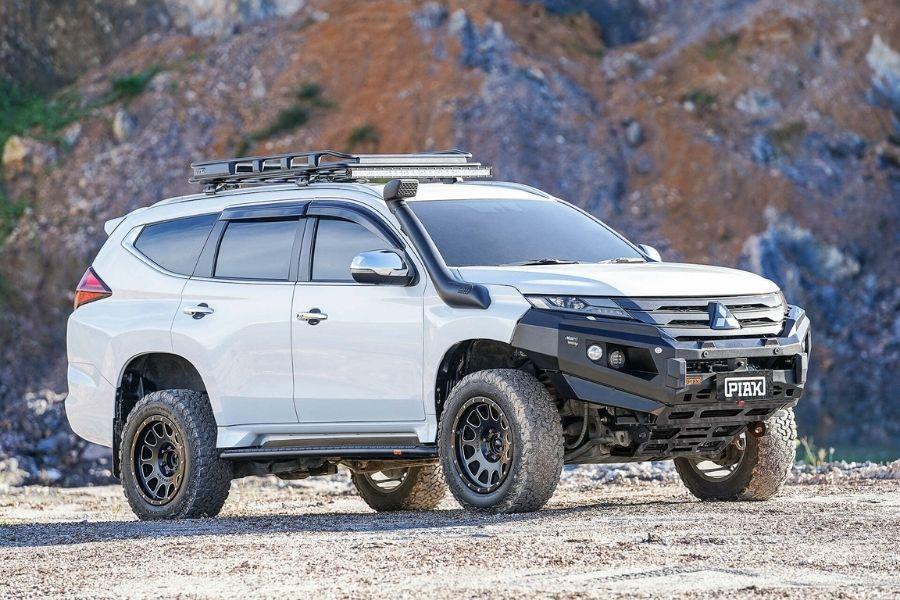 Mitsubishi Montero Sport Off Road