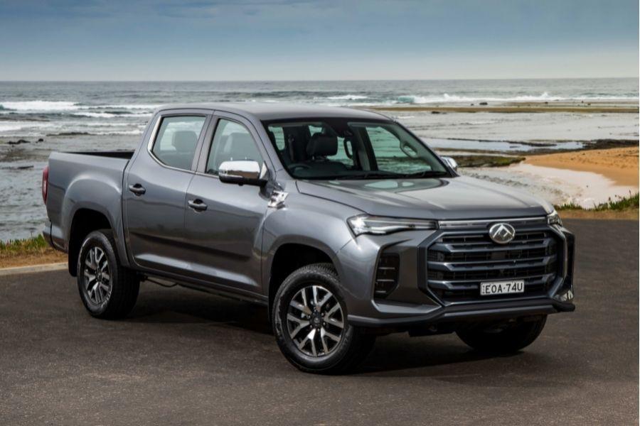 Maxus T60 pickup truck gets more assertive front for 2022