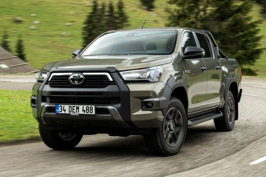 Toyota Hilux wins 2022 International Pick-up of the Year
