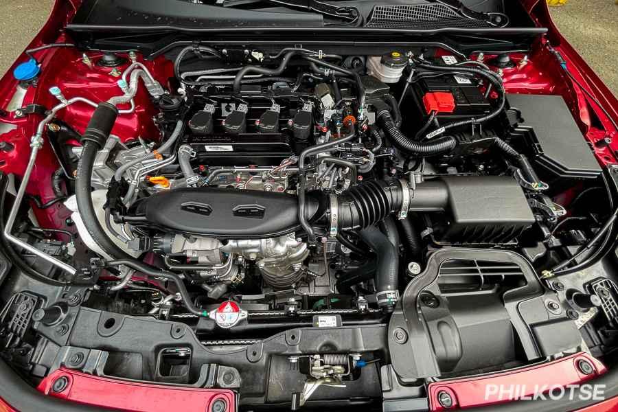 A picture of the 2022 Civic's engine