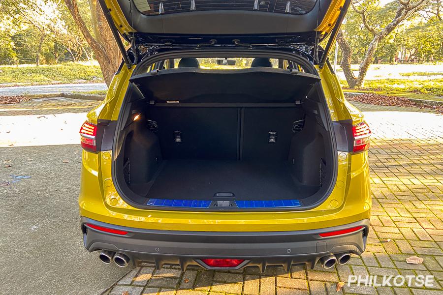 2022 Geely Coolray Sport Limited cargo space