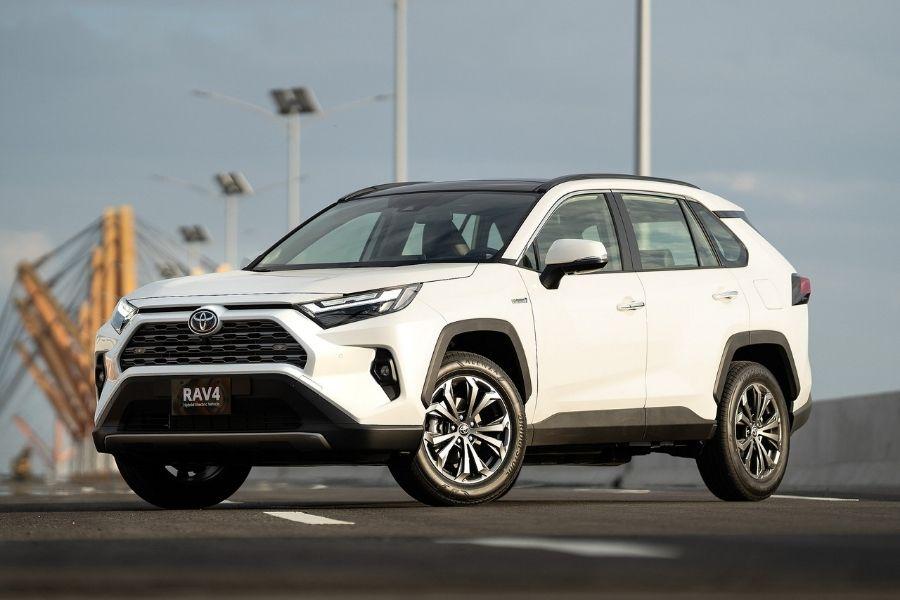 Here’s your first look at the PH-spec Toyota RAV4 Hybrid