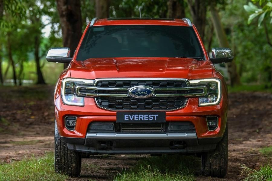 2022 Ford Everest Sport vs Titanium What are the differences
