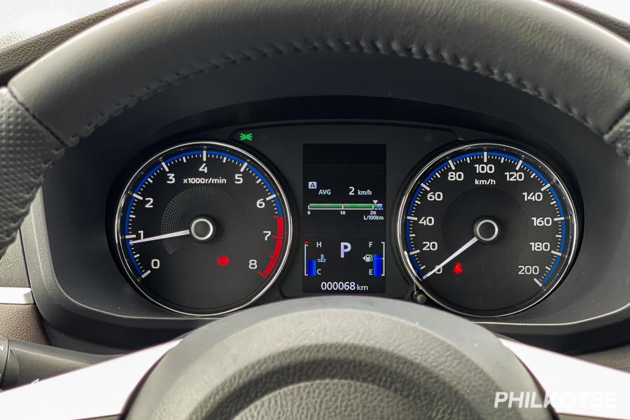 2022 Mitsubishi Xpander instrument panel