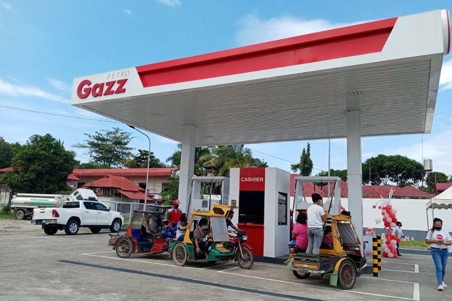 Petro Gazz rolls back fuel prices until weekend