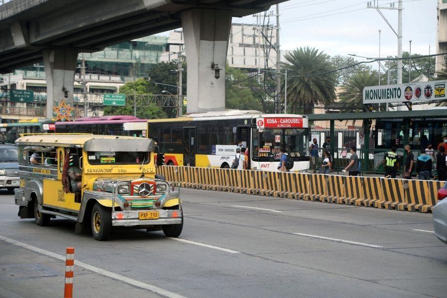 DOTr to give P6,500 fuel subsidy to PUV drivers, operators