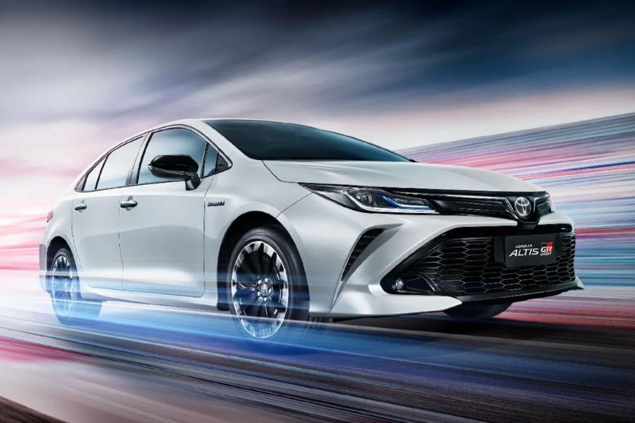 2022 Toyota Corolla Altis GR Sport retails at P1.3 million