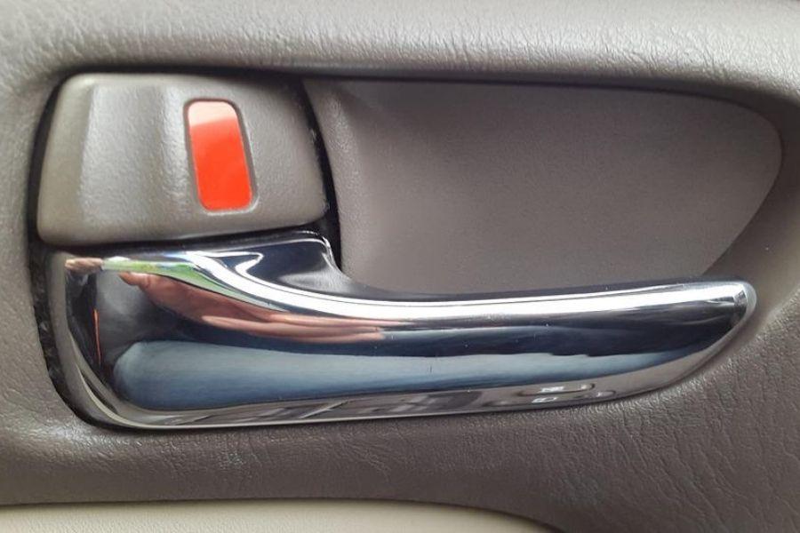 ‘Help! Why won’t my car doors open from the inside?’ [Newbie Guide]