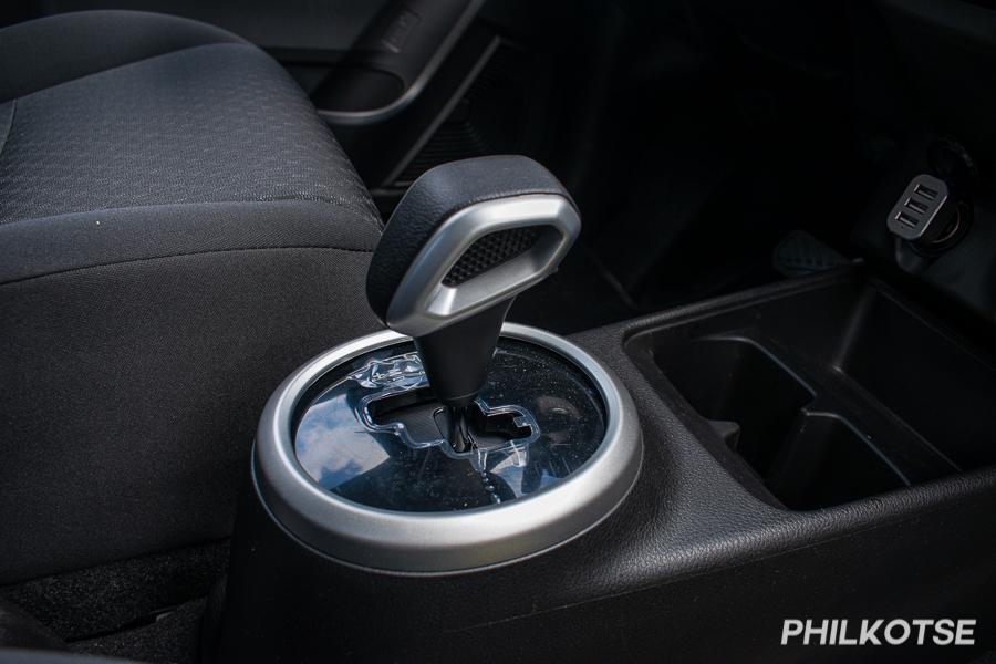 A picture of the Suzuki Celerio's gear shifter