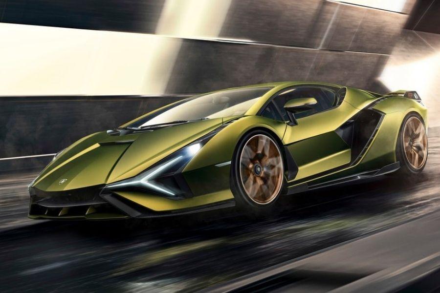 Lamborghini pledges P103.2 billion for electrification
