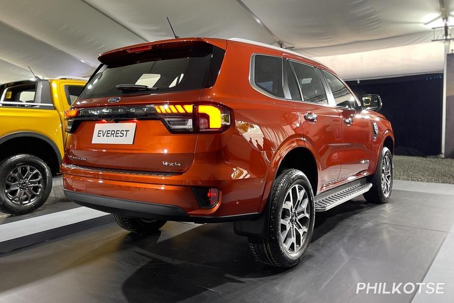 A picture of the rear of the Ford Everest