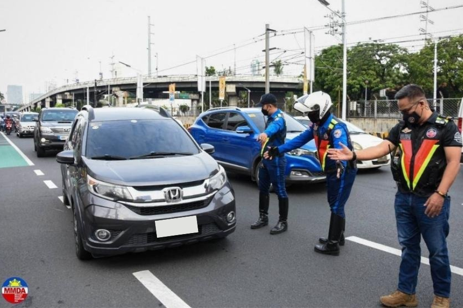 Over 500 motorists ticketed on first day of expanded number coding