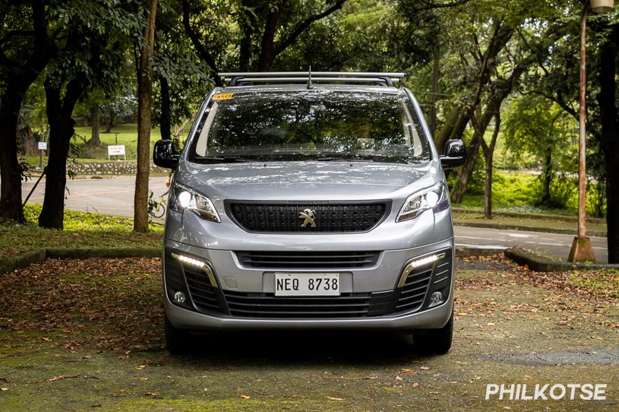 A picture of the front of the Peugeot Traveller