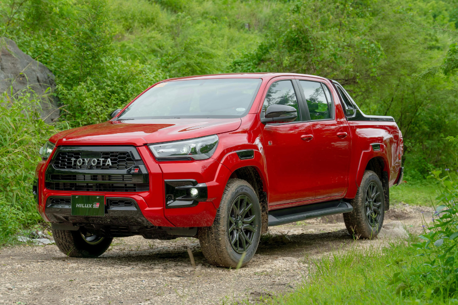 Toyota PH updates Hilux, Fortuner with additional features