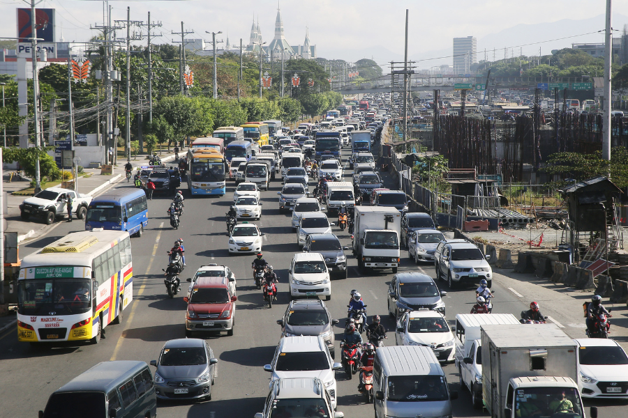 MMDA plans to have exclusive motorcycle lane along Commonwealth Avenue