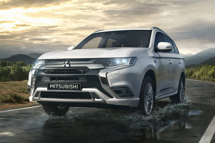Mitsubishi Outlander PHEV doubles as a backup generator for your home 
