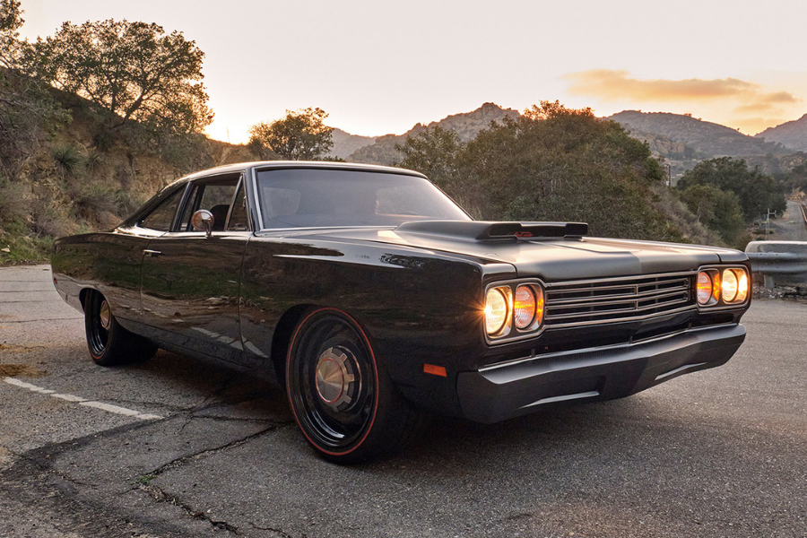 Kevin Hart’s 1969 Plymouth Road Runner wins Muscle Machine award