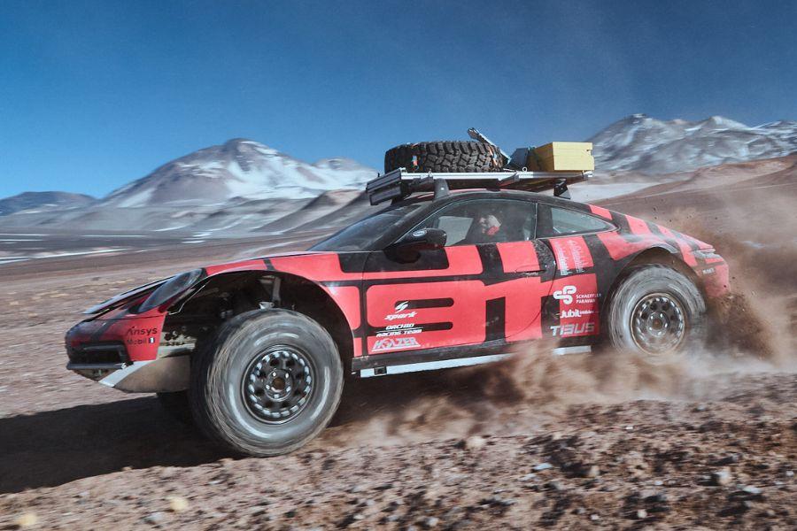 Porsche 911 in off-road spec driven to world’s highest volcano  