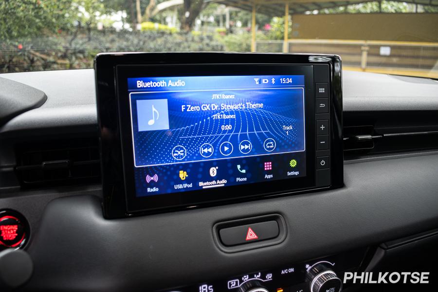 A picture of the HR-V S' touchscreen