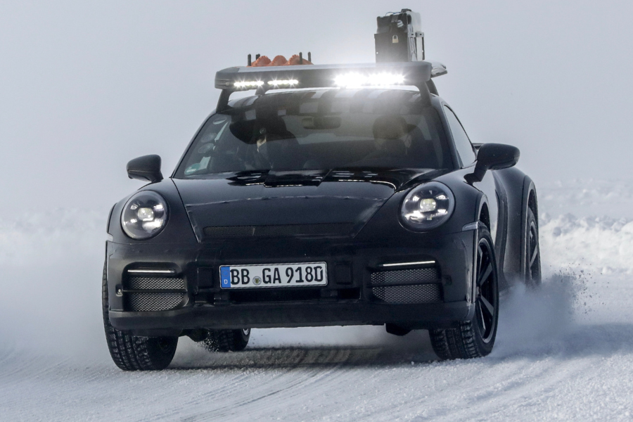 Upcoming Porsche 911 Dakar underwent over 9,600 km of off-road testing