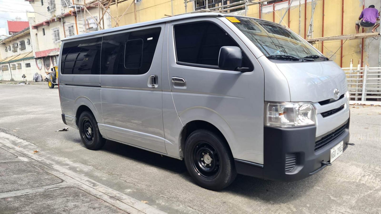 Buy Used Toyota Hiace 2021 for sale only ₱1060000 - ID821694