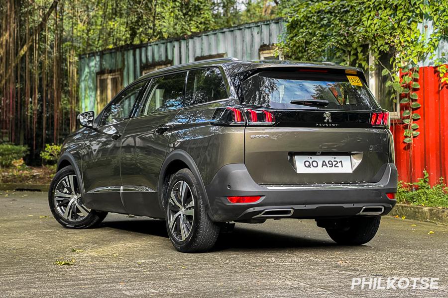 Peugeot 5008 rear view