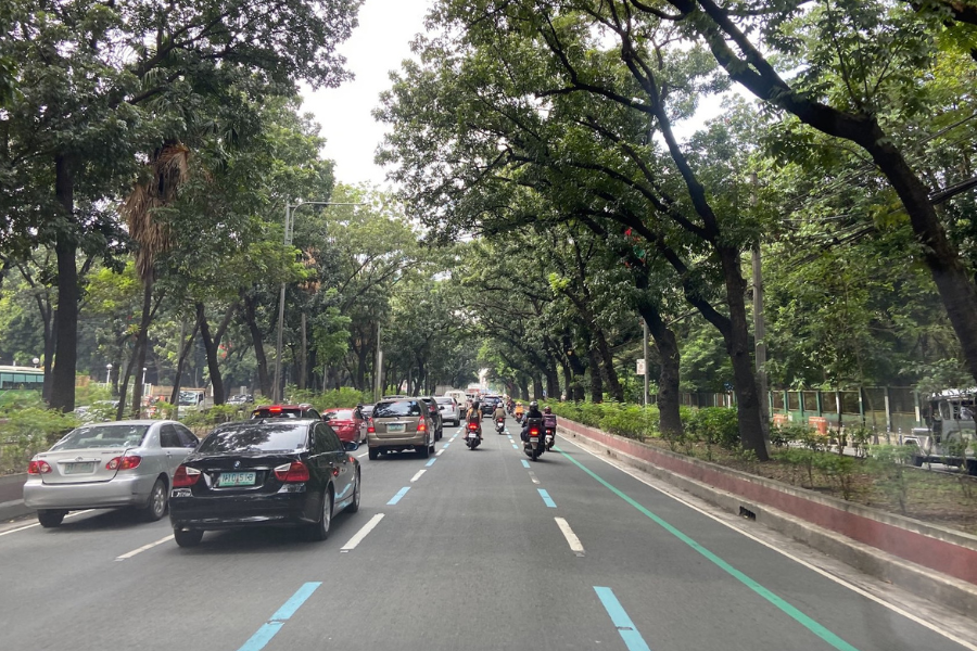 Quezon Ave zipper lane implemented during morning rush hours 