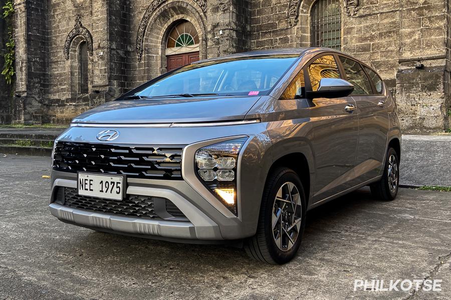 2023 Hyundai Stargazer front shot