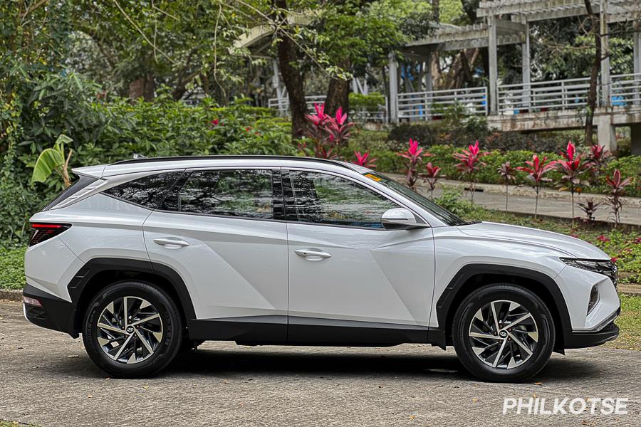 Hyundai Tucson side view