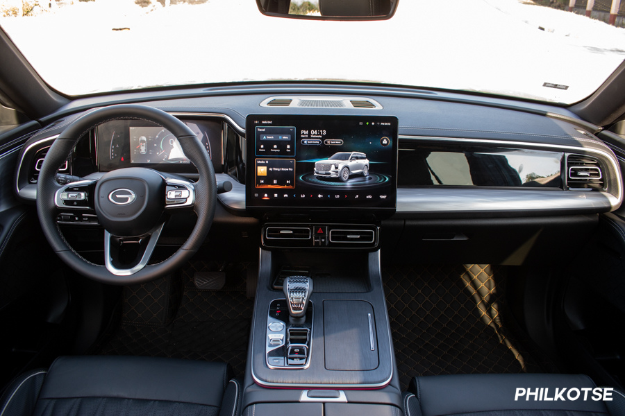 The GS8's cockpit