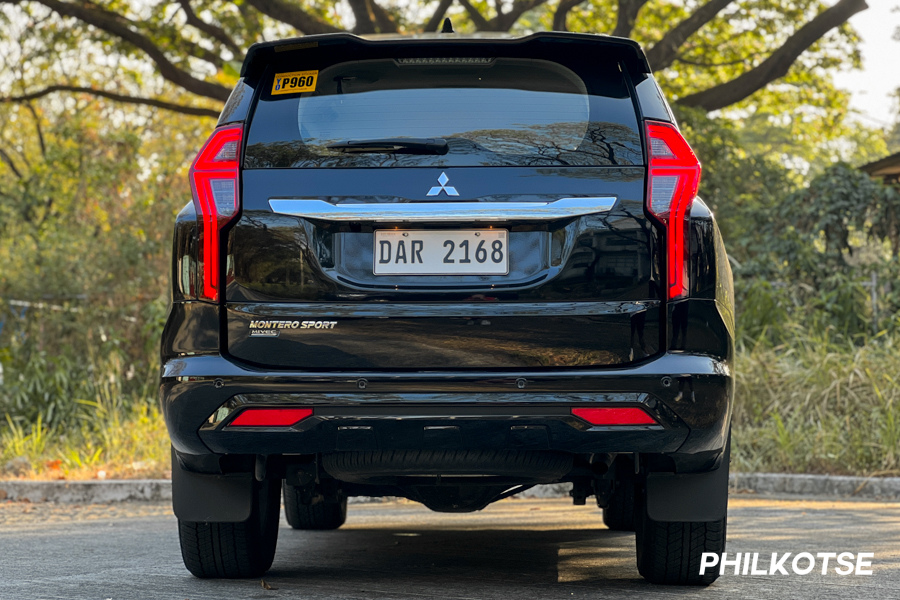 Mitsubishi  Montero Sport rear view