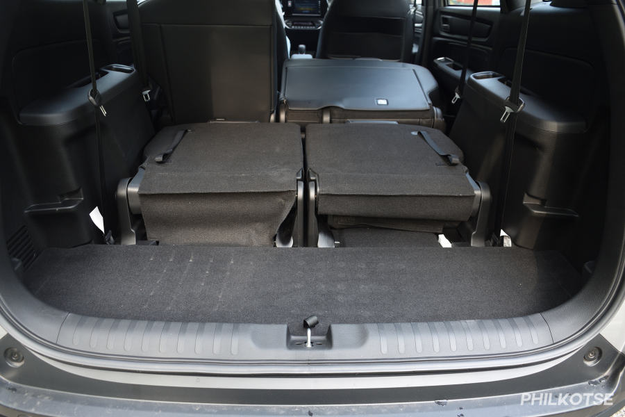 BR-V V trunk, seats folded. 