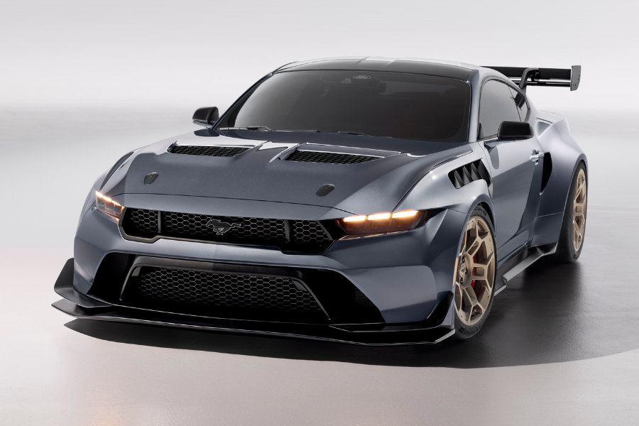 Ford Mustang GTD revealed as 800-horsepower racecar for the road