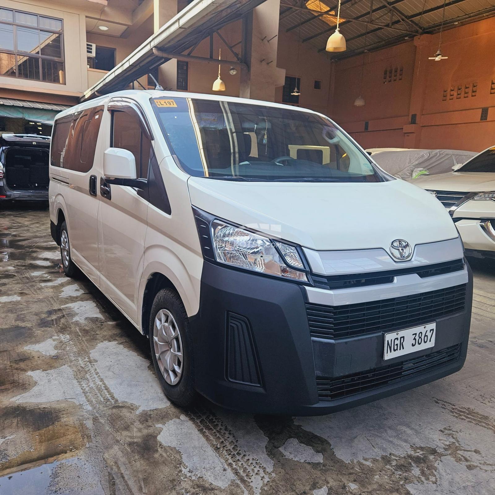 Buy Used Toyota Hiace 2021 for sale only ₱1399000 - ID836711