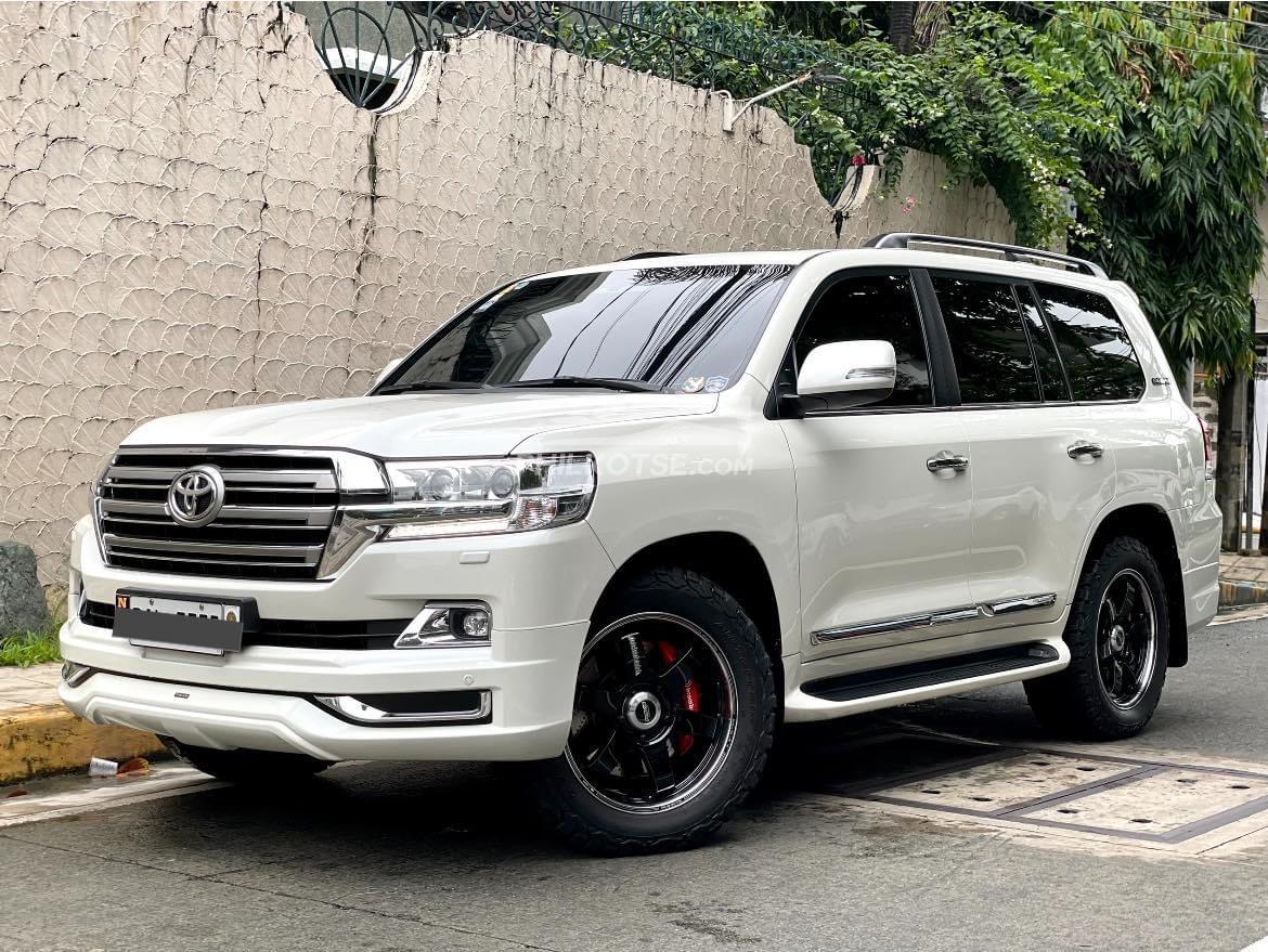 Buy Used Toyota Land Cruiser 2019 for sale only ₱5388000 - ID837917