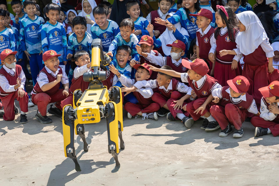 Hyundai Motor expands mobility school program to ASEAN countries