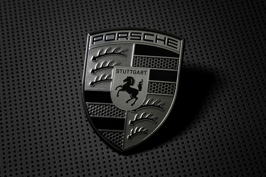 Porsche updates crest to make Turbo models stand out