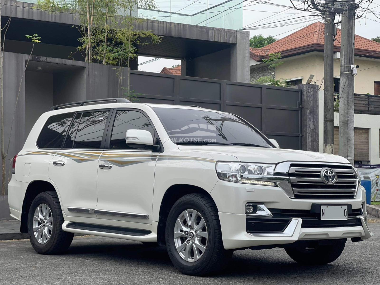 Buy Used Toyota Land Cruiser 2018 for sale only ₱4898000 - ID844264