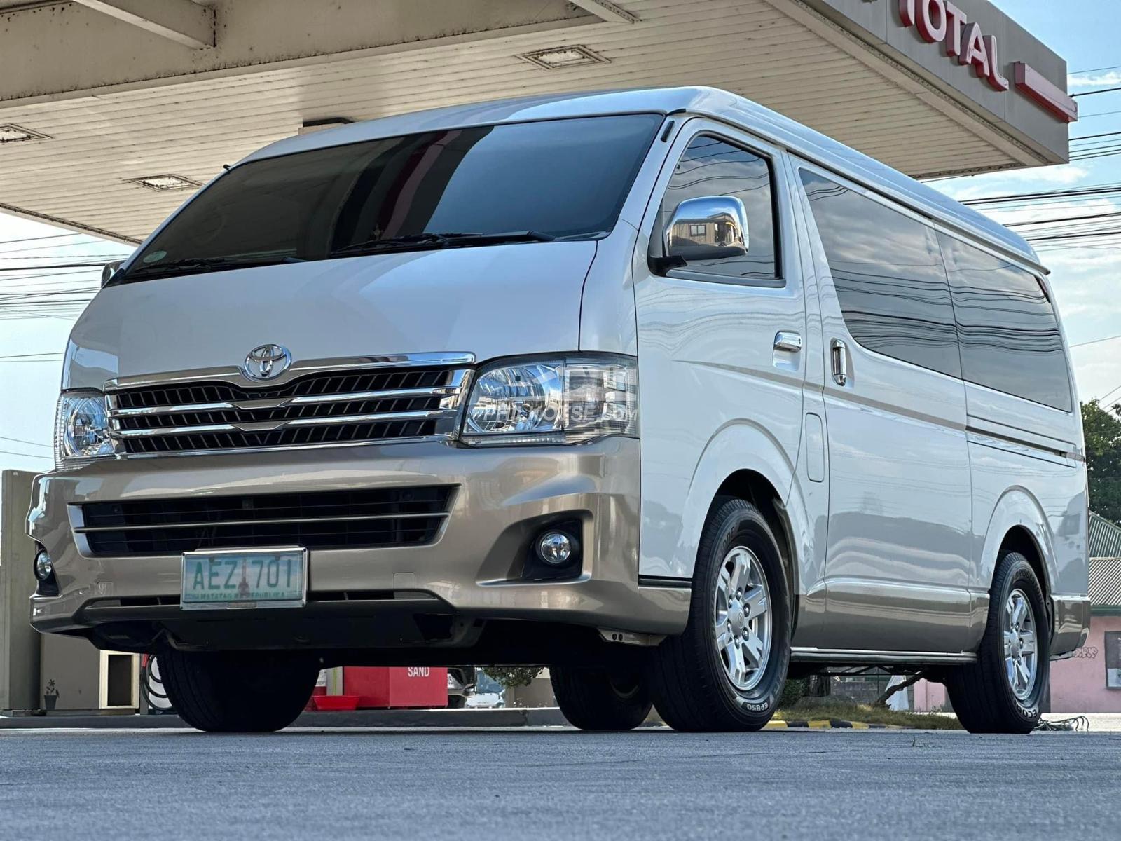 HOT!!! 2011 Toyota Hiace Super Grandia for sale at afforfdable price