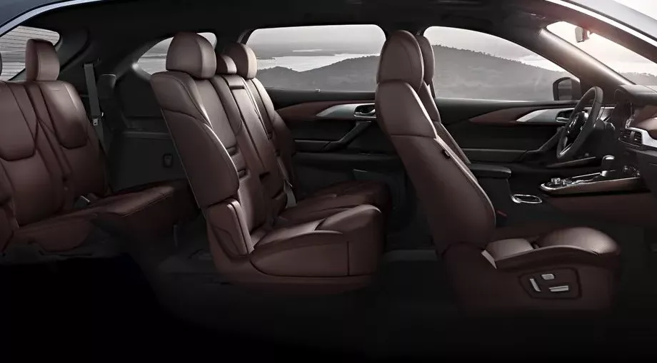 Mazda CX-9 interior