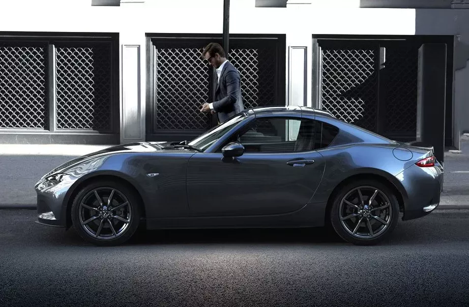 Mazda MX-5 RF side view