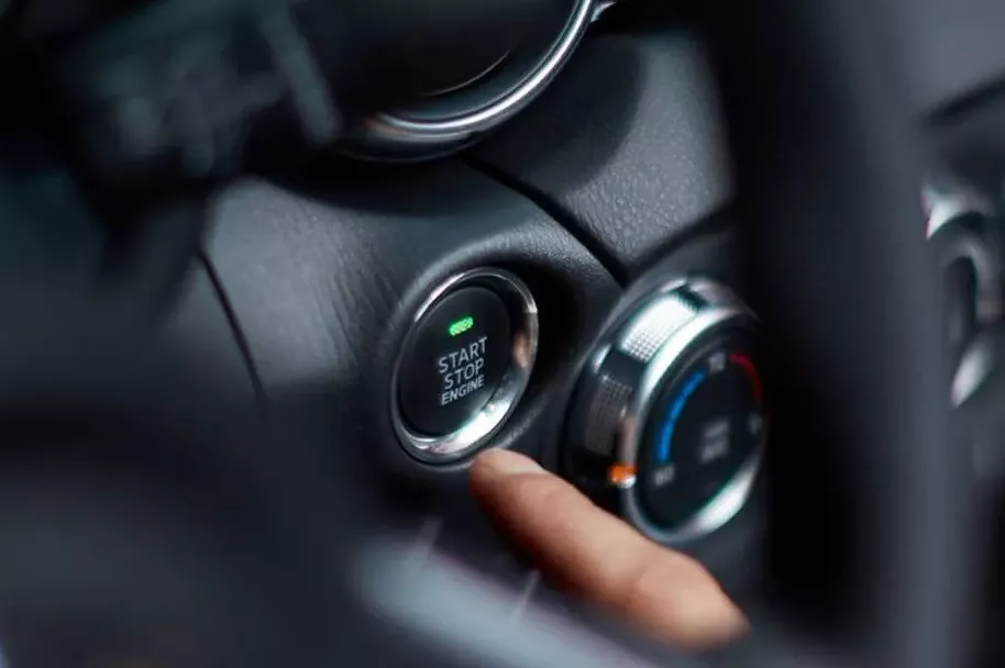 Mazda MX-5 RF start stop button