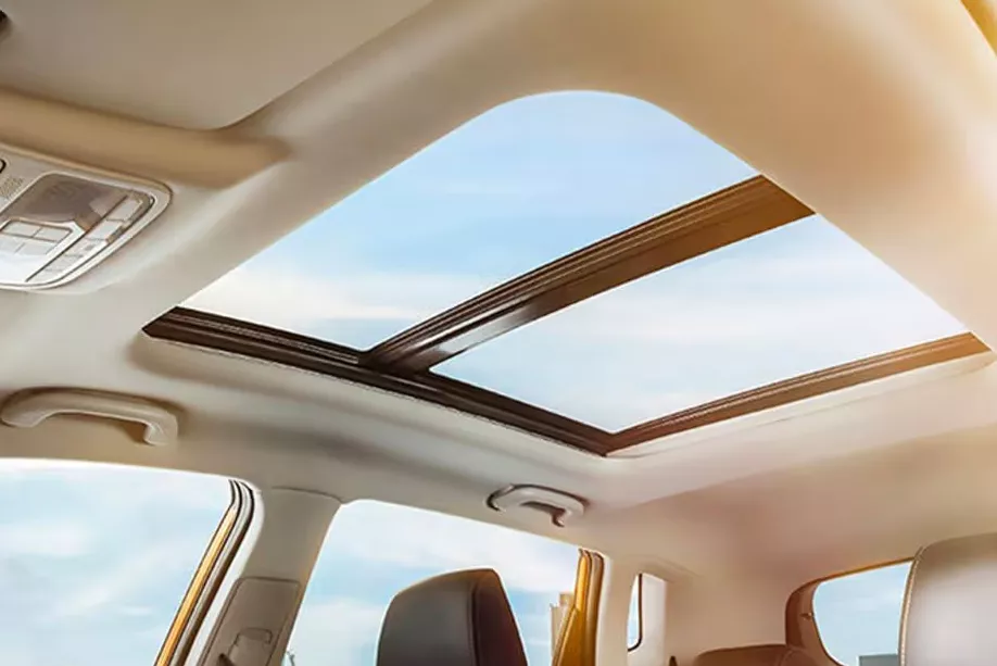 Changan CS15 sunroof