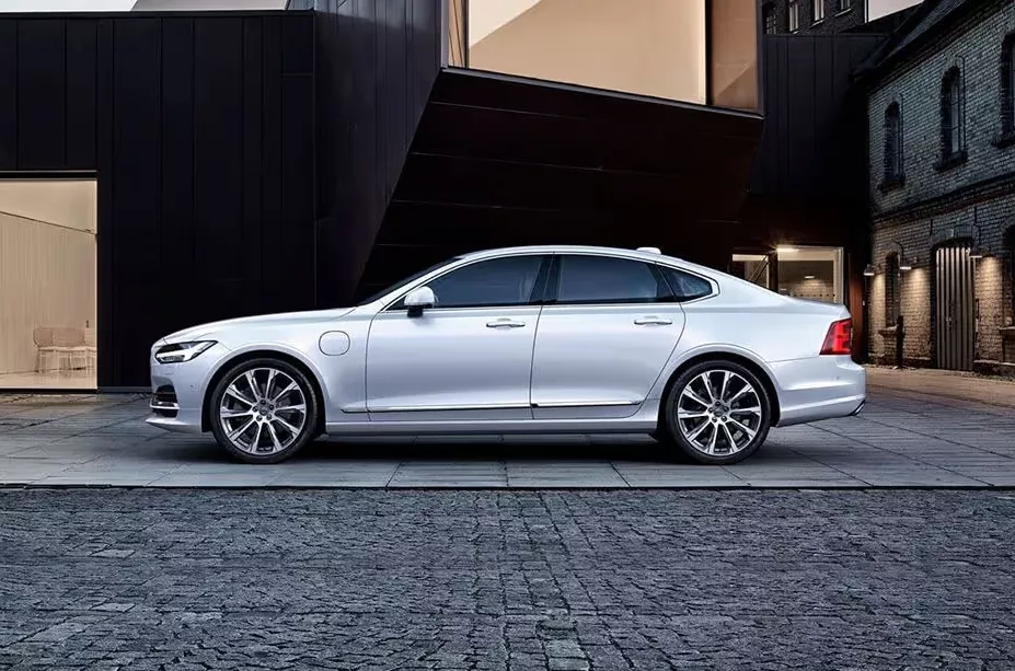 Volvo S90 side end