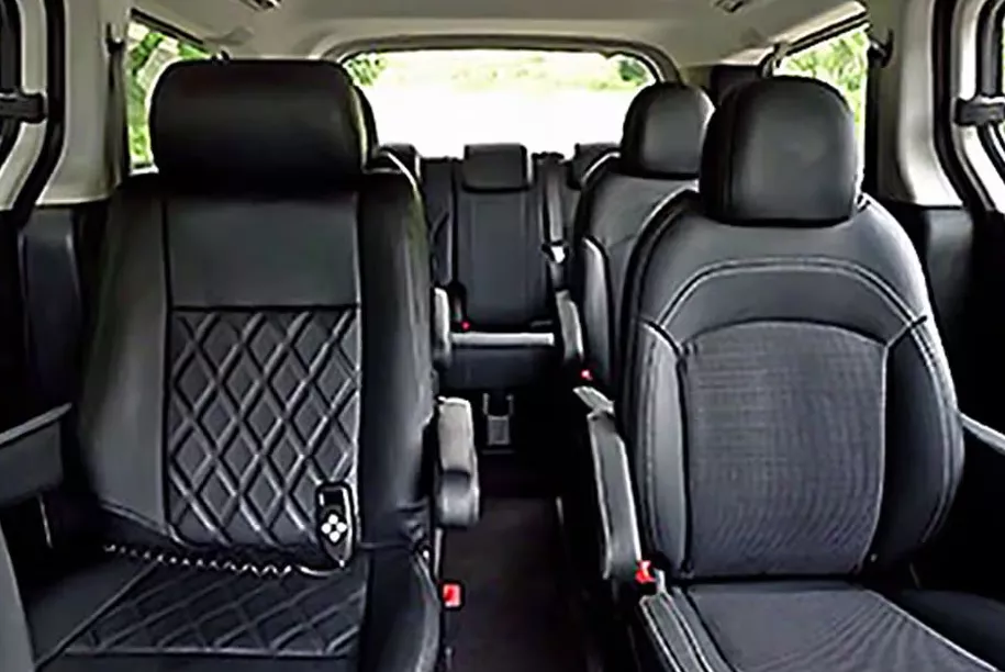 Maxus G10 seats