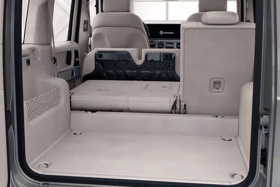 Mercedes-Benz G-Class interior