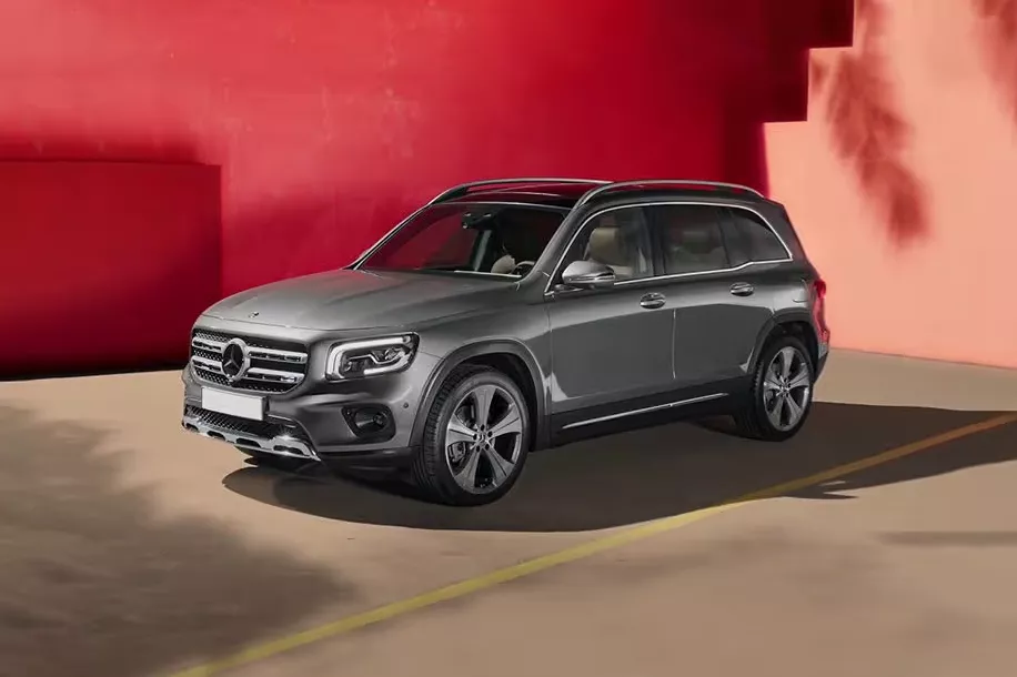 Mercedes-Benz GLB-Class angular front