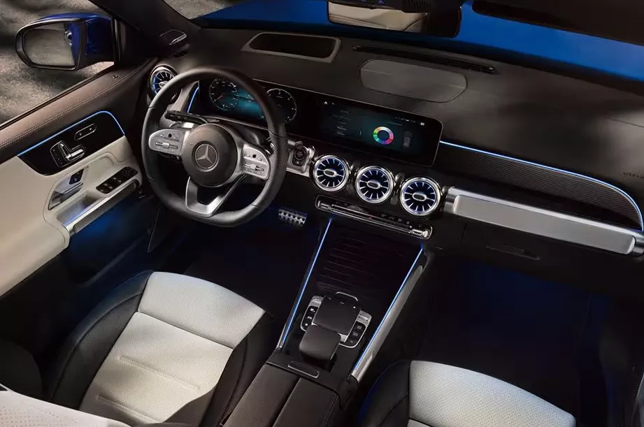 Mercedes-Benz GLB-Class interior