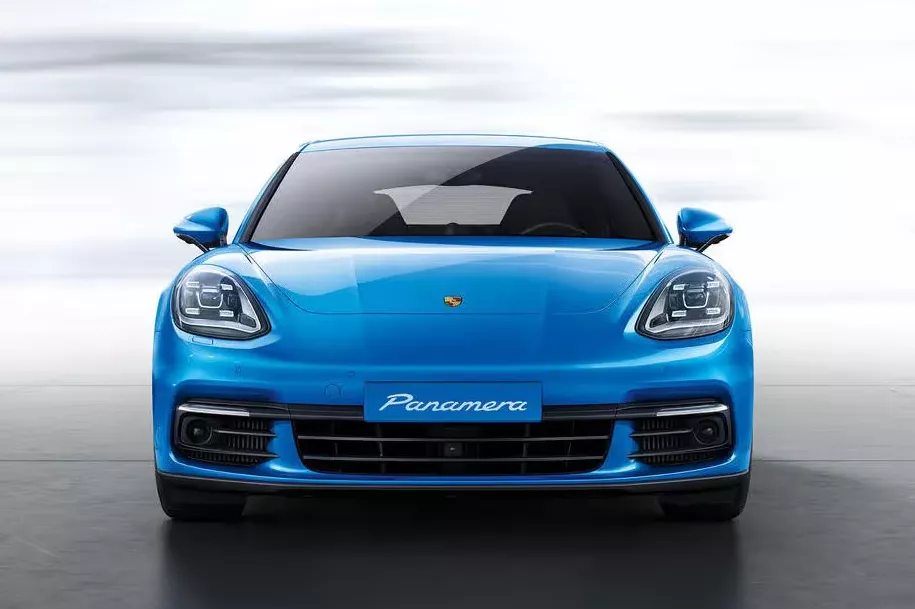 Porsche Panamera front end